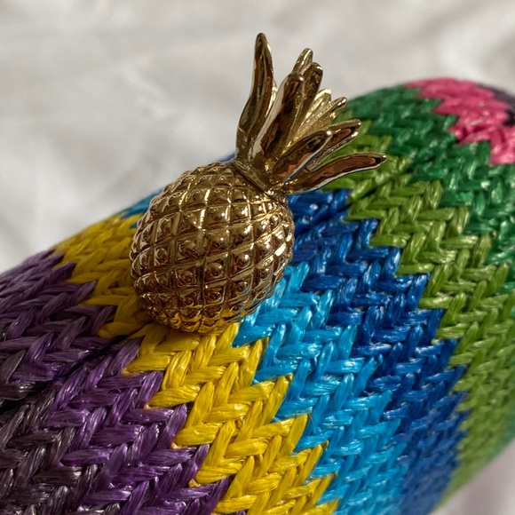 Pink Haley clutch - Picture 2 of 4